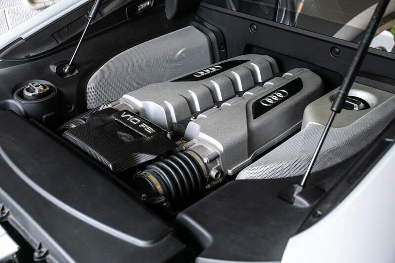 Image 11/38 of Audi R8 V10 (2010)