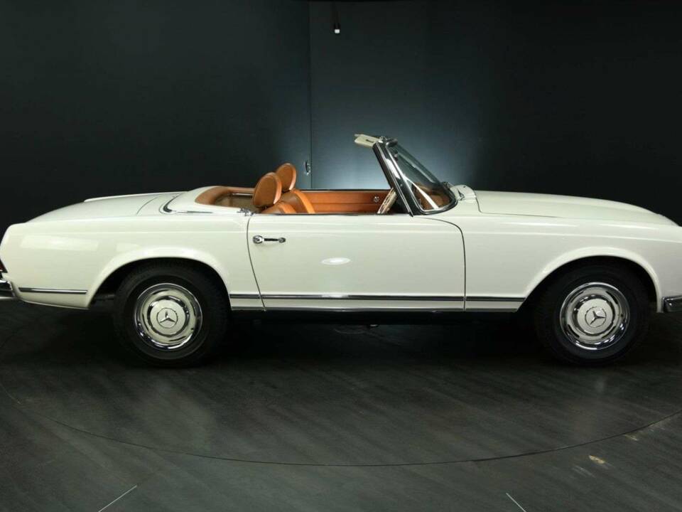 Image 6/50 of Mercedes-Benz 230 SL (1965)