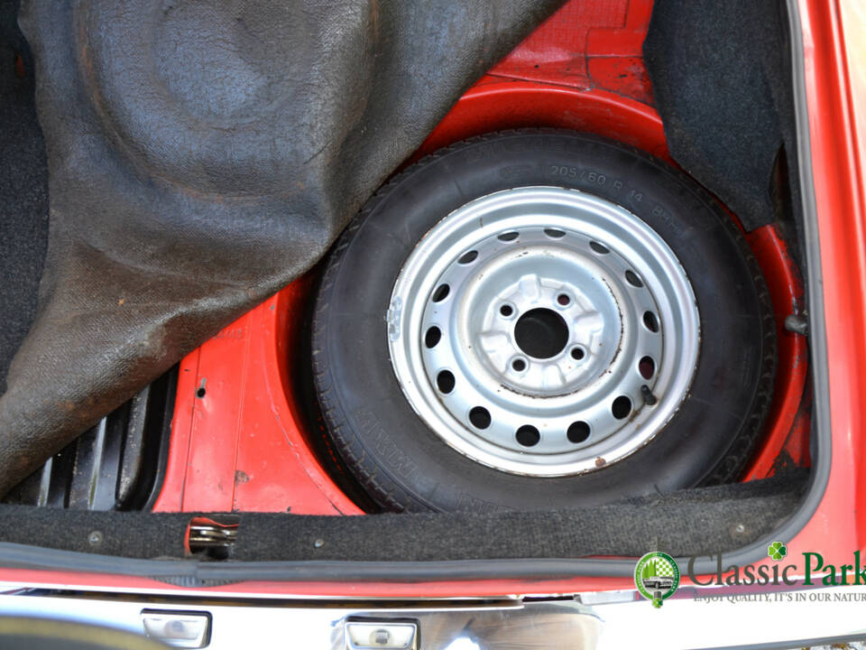 Image 37/50 of Alfa Romeo Spider Veloce 2000 (1981)