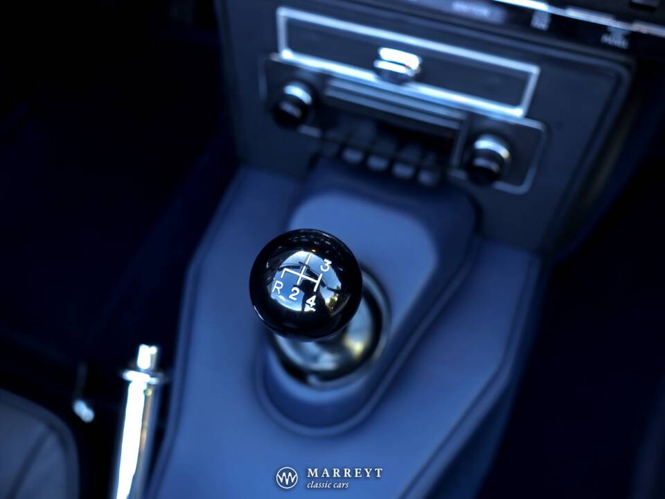 Image 49/80 de Jaguar Type E 4.2 (1966)