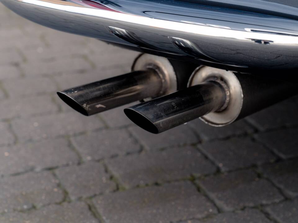 Image 44/79 of Aston Martin DB 6 (1968)