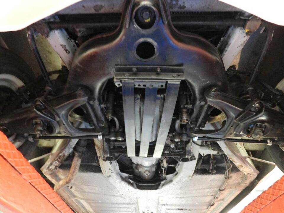 Image 14/15 of Mercedes-Benz 190 SL (1963)