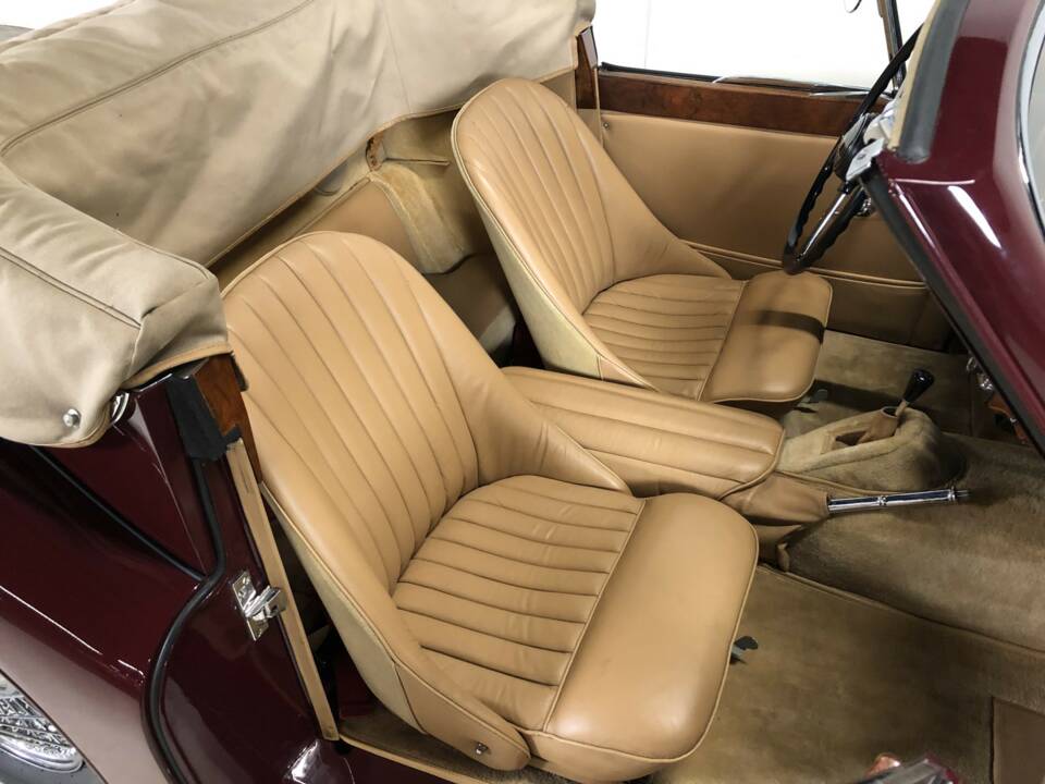 Bild 24/28 von Jaguar XK 140 SE DHC (1956)