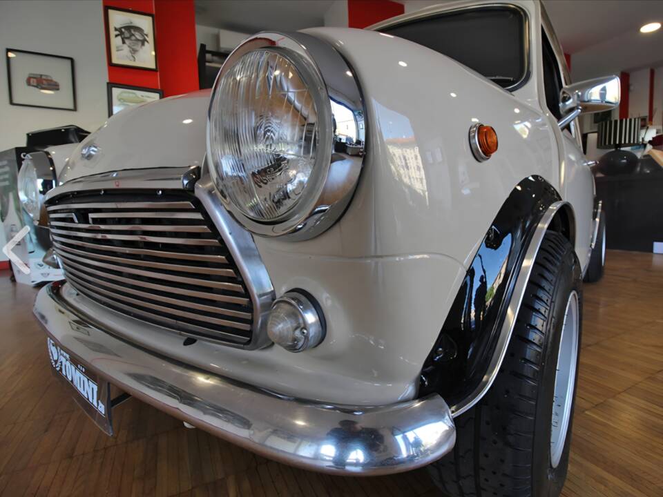 Image 14/51 de Innocenti Mini Cooper (1970)