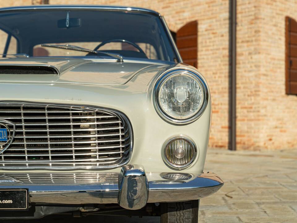 Imagen 35/50 de Lancia Flaminia Coupe Pininfarina (1961)