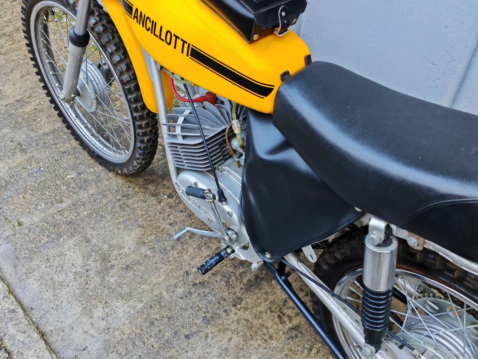 Imagen 8/8 de Ancillotti DUMMY (1975)