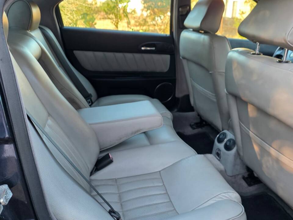 Image 47/50 de Alfa Romeo 166 2.5i V6 24V (2001)