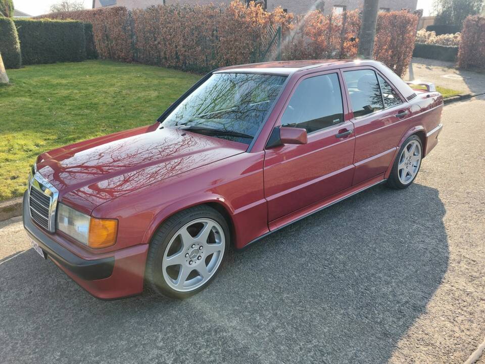 Bild 3/8 von Mercedes-Benz 190 E (1993)