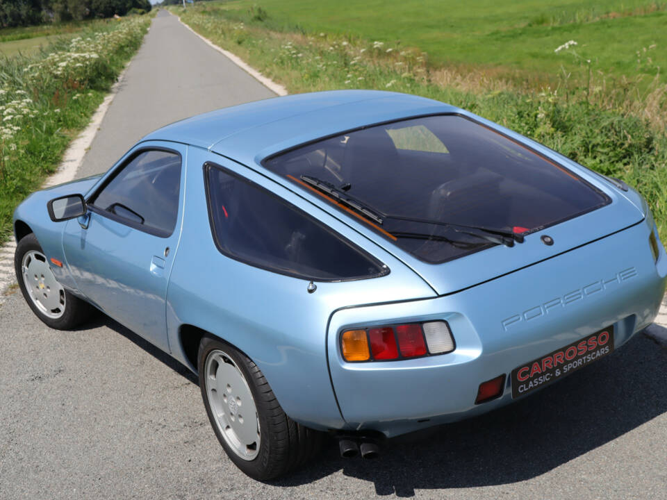 Image 27/42 de Porsche 928 (1979)