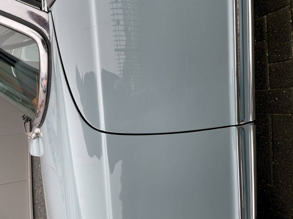 Image 25/36 of Mercedes-Benz 280 SL (1969)