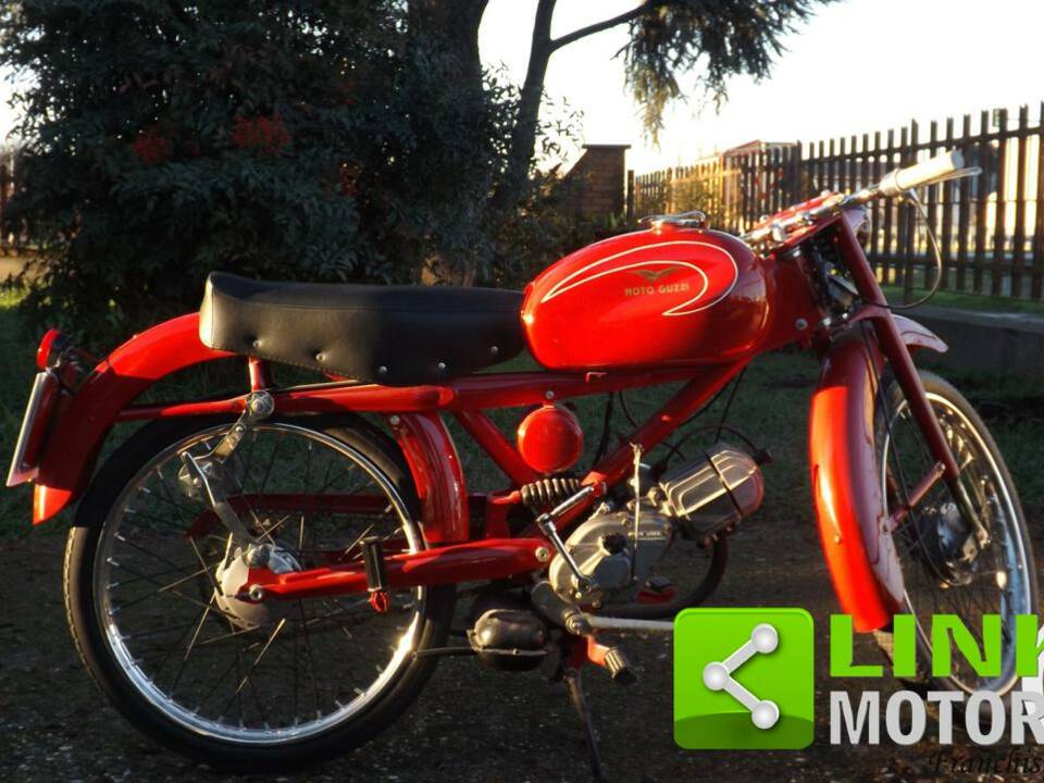 Afbeelding 2/10 van Moto Guzzi DUMMY (1952)