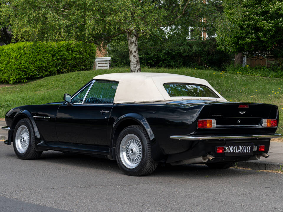 Immagine 7/32 di Aston Martin V8 Vantage Volante (1988)