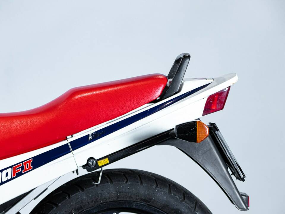 Immagine 35/50 di Honda VF 500 F (1986)