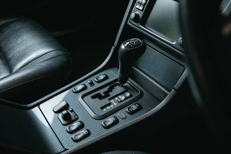Image 18/48 of Mercedes-Benz C 55 AMG (1998)