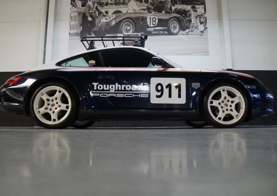 Image 26/50 de Porsche 911 Carrera (2005)
