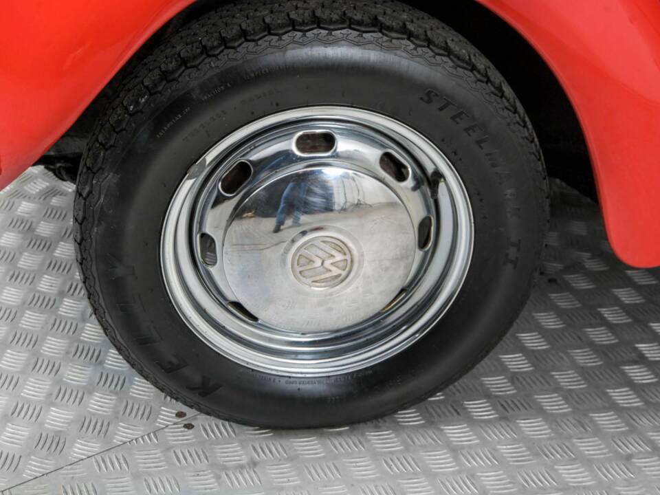 Bild 22/50 von Volkswagen Käfer 1303 LS (1974)