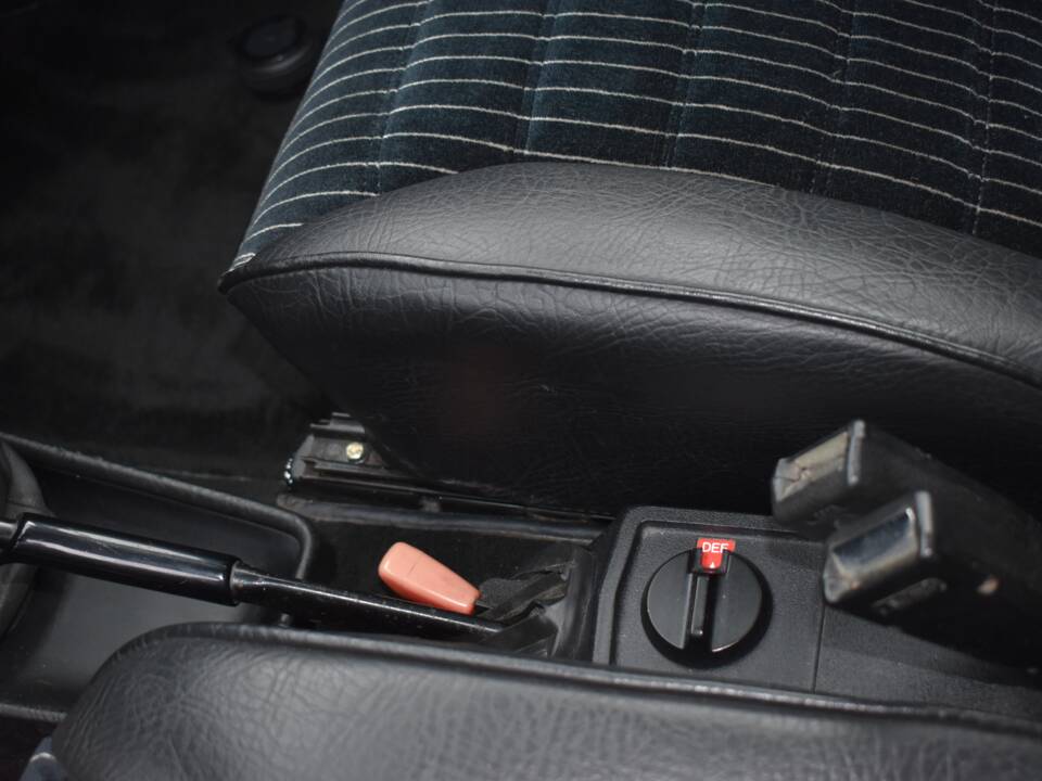 Bild 55/93 von Porsche 911 SC-L 3.1 (1978)