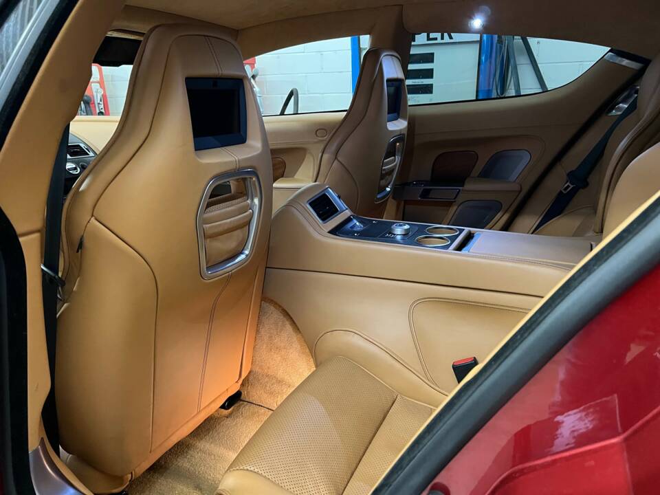 Imagen 10/17 de Aston Martin Rapide (2011)
