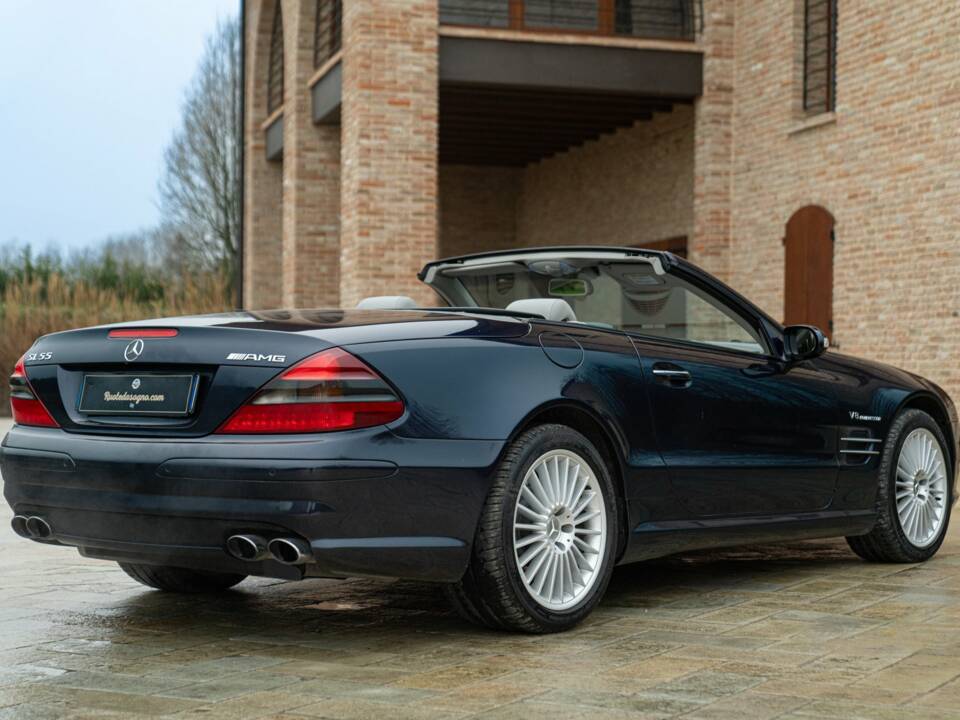 Image 6/50 of Mercedes-Benz SL 55 AMG (2003)