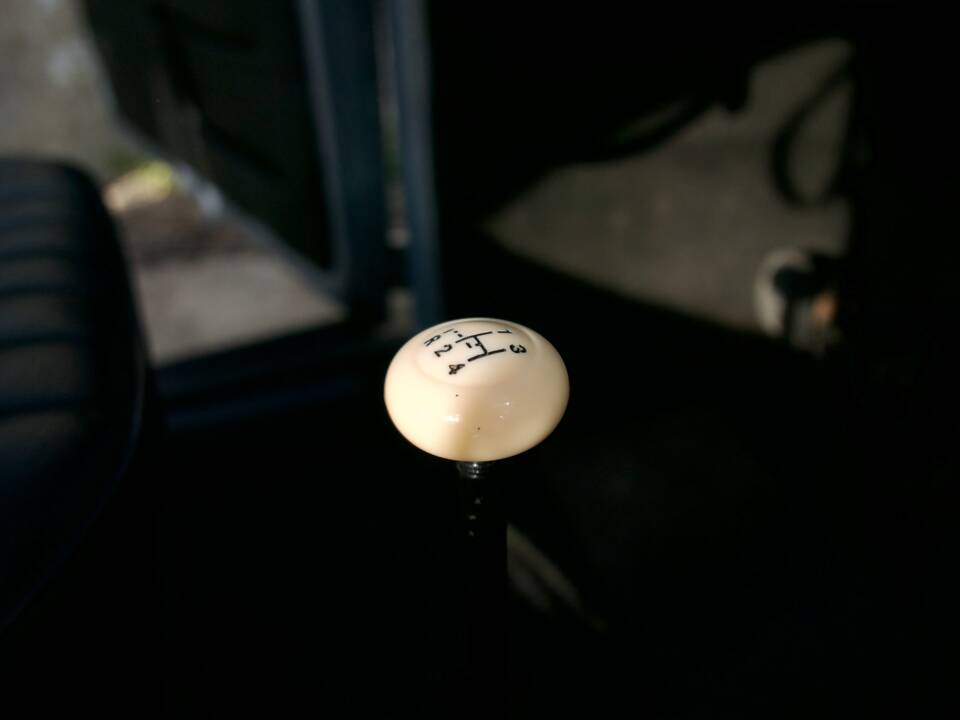 Image 41/54 of Volkswagen Beetle 1500 (1969)