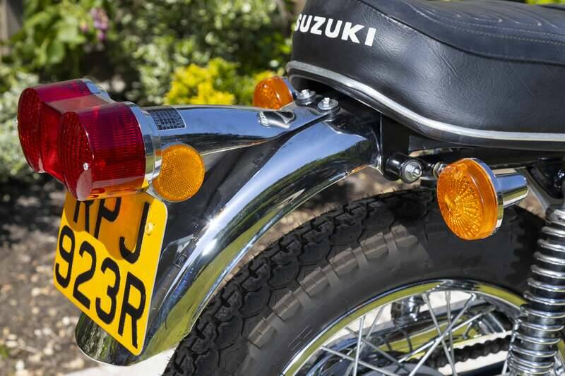 Immagine 10/33 di Suzuki GT 500 (1977)
