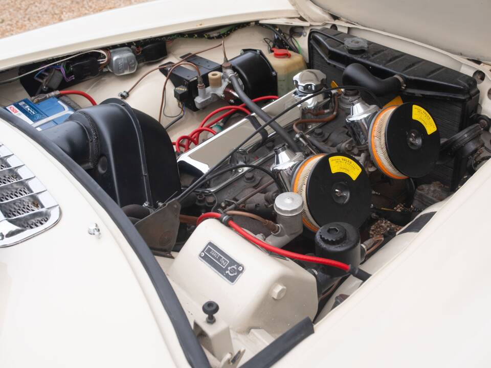 Image 5/50 of Volvo 1800 S (1966)