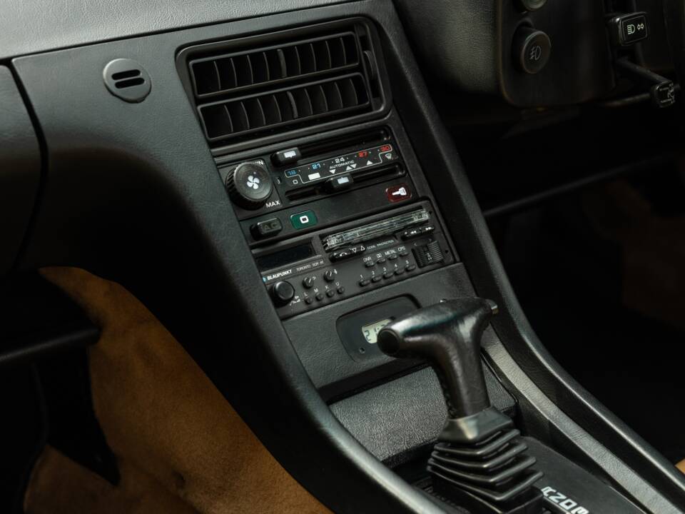 Bild 39/50 von Porsche 928 S4 (1989)