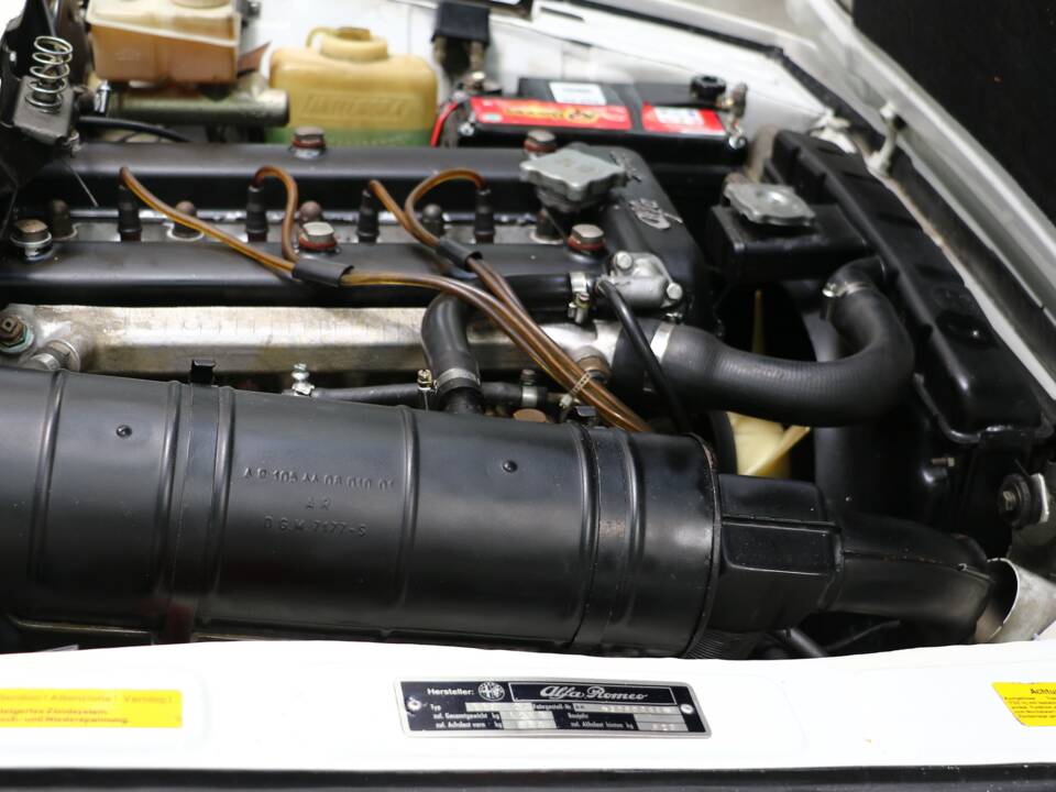 Image 25/31 of Alfa Romeo Junior Zagato GT 1600 (1973)