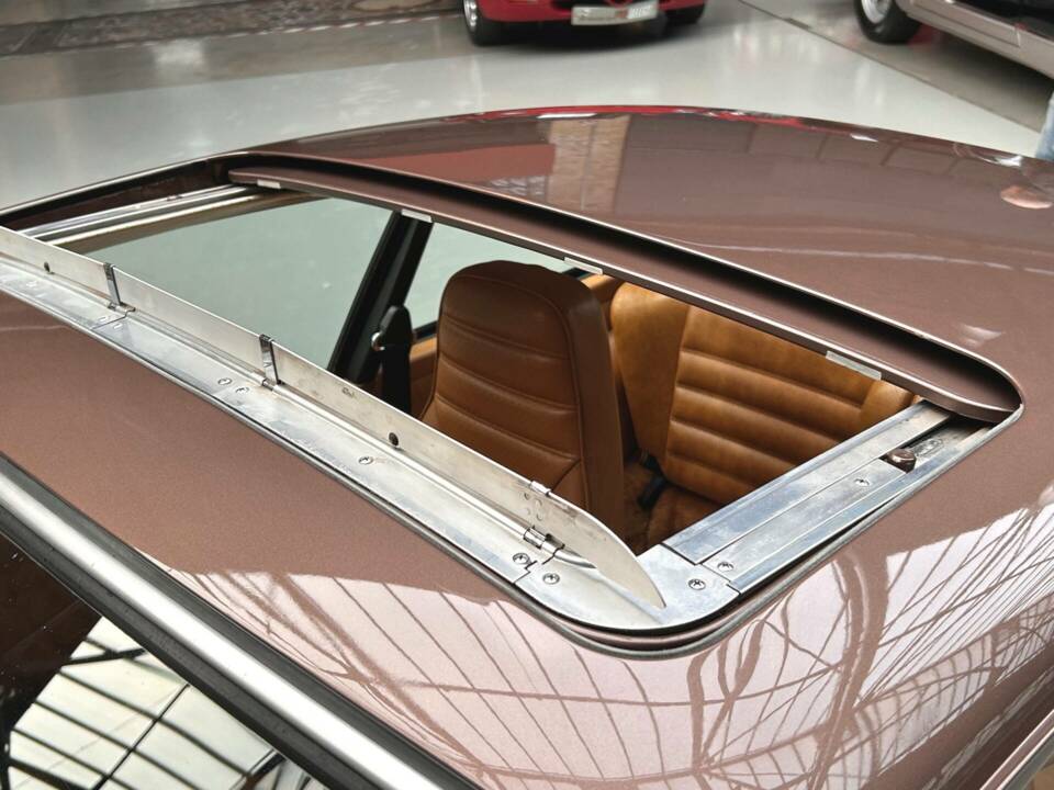 Bild 4/29 von Porsche 911 2.7 S (1977)