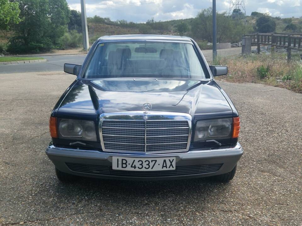 Image 3/8 of Mercedes-Benz 500 SEL (1984)