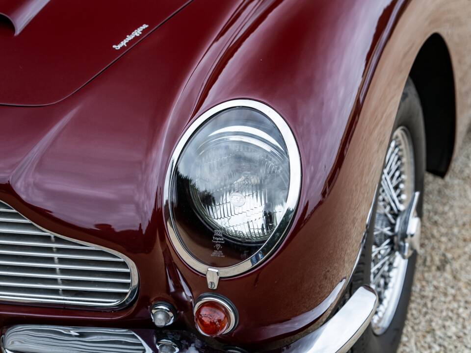 Bild 16/39 von Aston Martin DB 6 (1967)