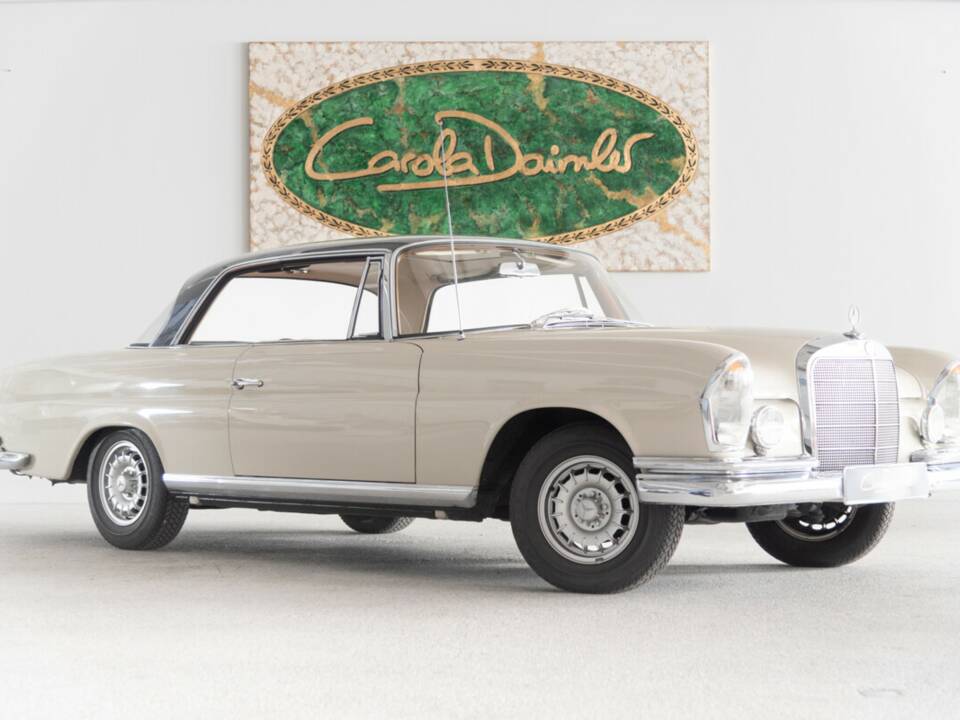 Bild 14/44 von Mercedes-Benz 220 SE b (1964)