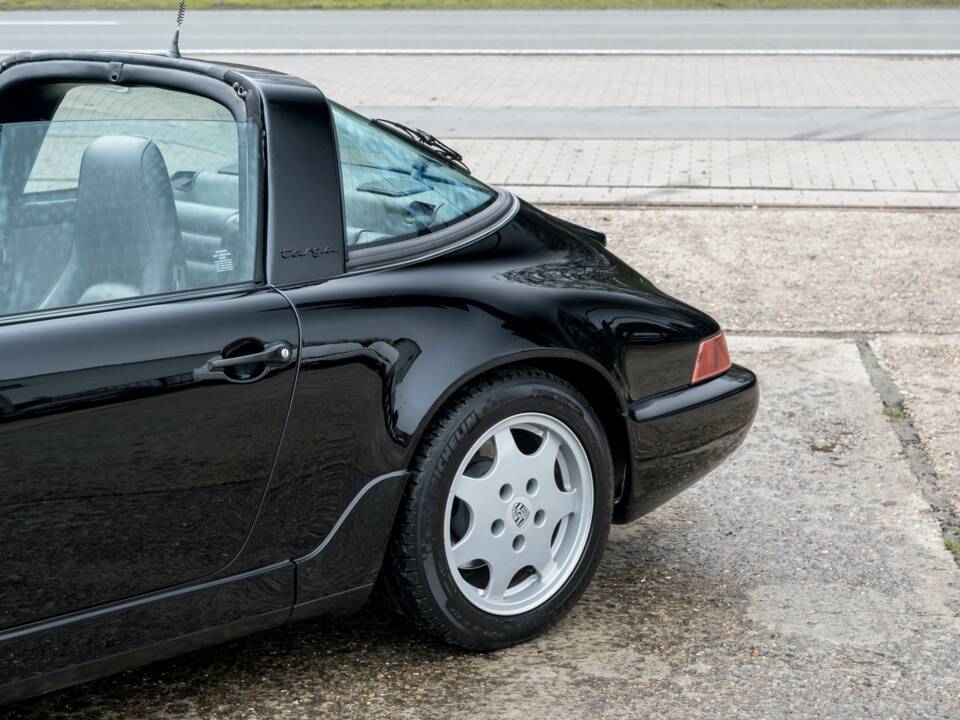 Bild 14/29 von Porsche 911 Carrera 2 (1990)