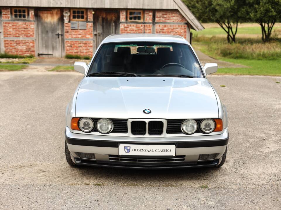 Bild 4/74 von BMW M5 Touring (1992)