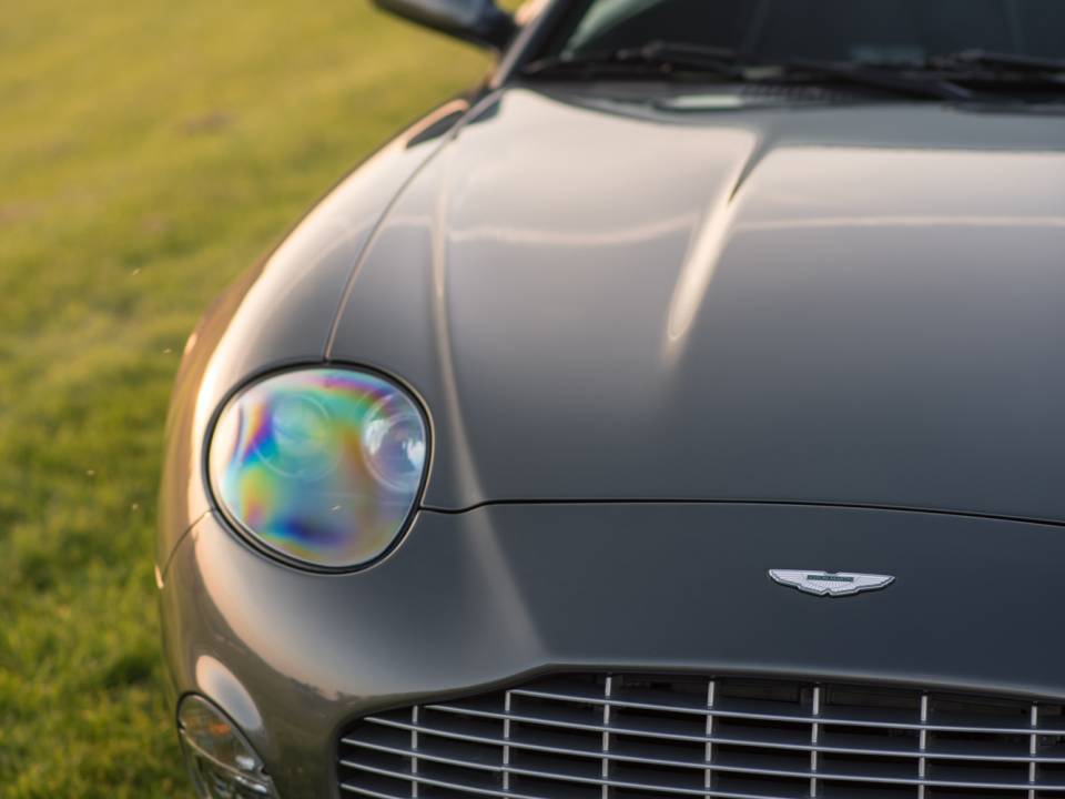 Bild 27/45 von Aston Martin DB 7 Zagato (2004)
