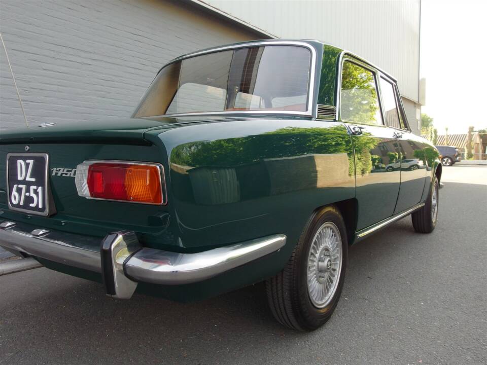 Image 21/99 of Alfa Romeo 1750 Berlina (1970)