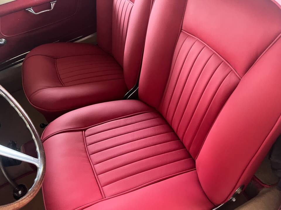 Bild 53/65 von Lancia Aurelia B24 (1958)