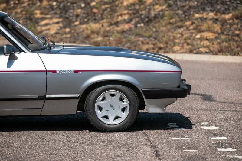 Bild 15/37 von Ford Capri 2,8i (1984)
