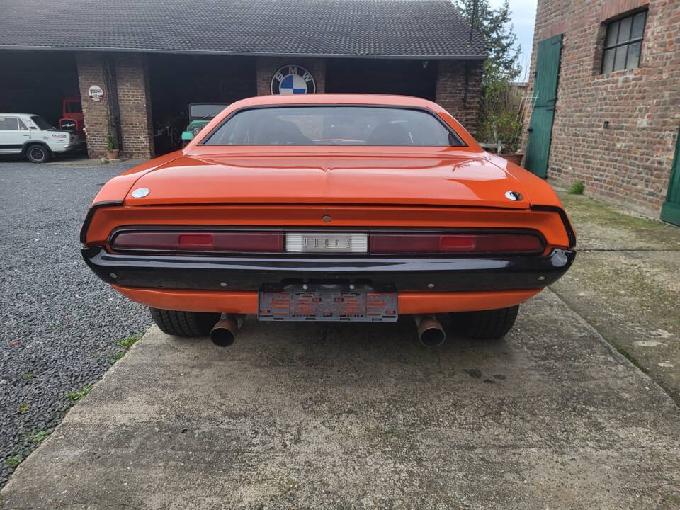 Image 9/46 de Dodge Challenger R&#x2F;T 440 Six-Pack (1970)