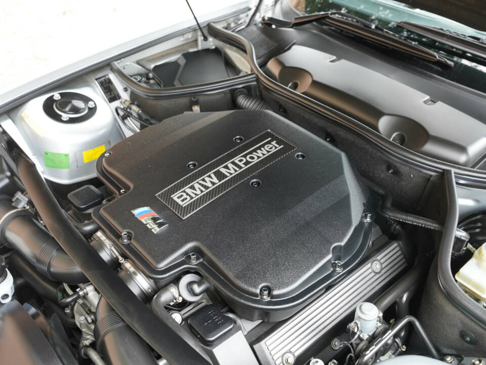 Image 49/50 of BMW Z8 (2000)