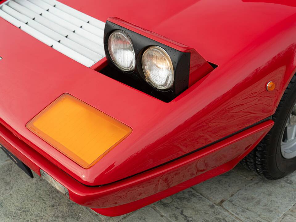 Obraz 23/50 pojazdu Ferrari 512 BBi (1982)