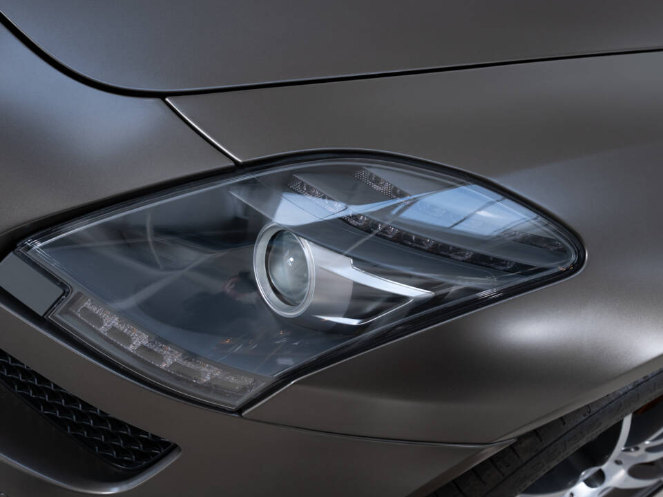 Image 20/33 of Mercedes-Benz SLS AMG (2010)