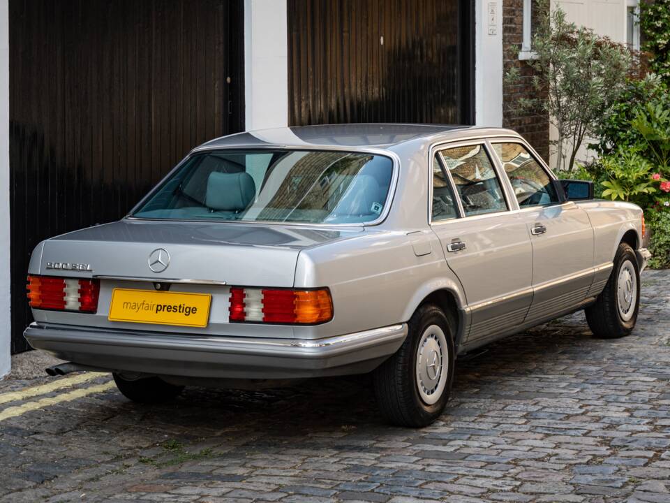 Bild 27/50 von Mercedes-Benz 500 SEL (1984)