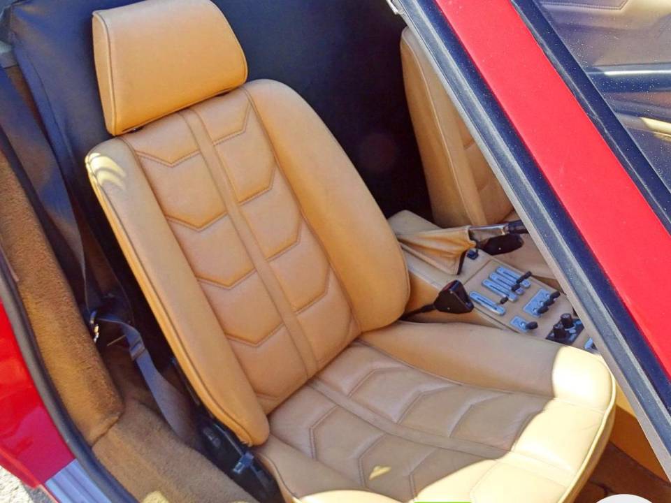 Image 3/10 of Ferrari 308 GTSi Quattrovalvole (1984)