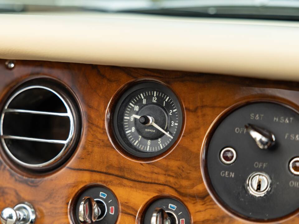 Imagen 30/50 de Rolls-Royce Silver Shadow I (1968)
