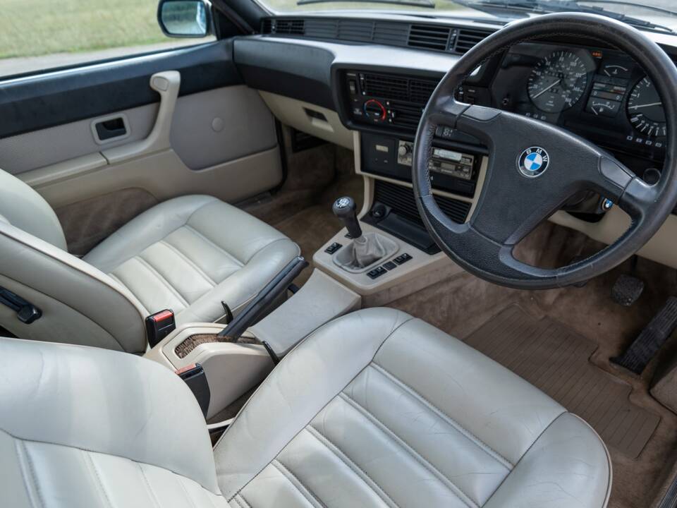 Bild 4/44 von BMW 628 CSi (1900)