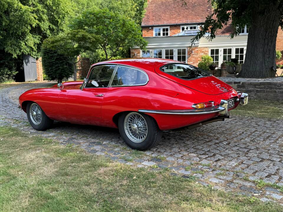 Bild 21/30 von Jaguar E-Type 4.2 (1966)