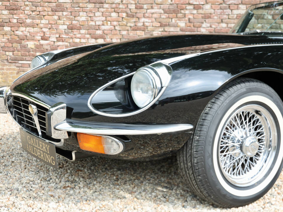 Image 45/50 of Jaguar E-Type V12 (1974)