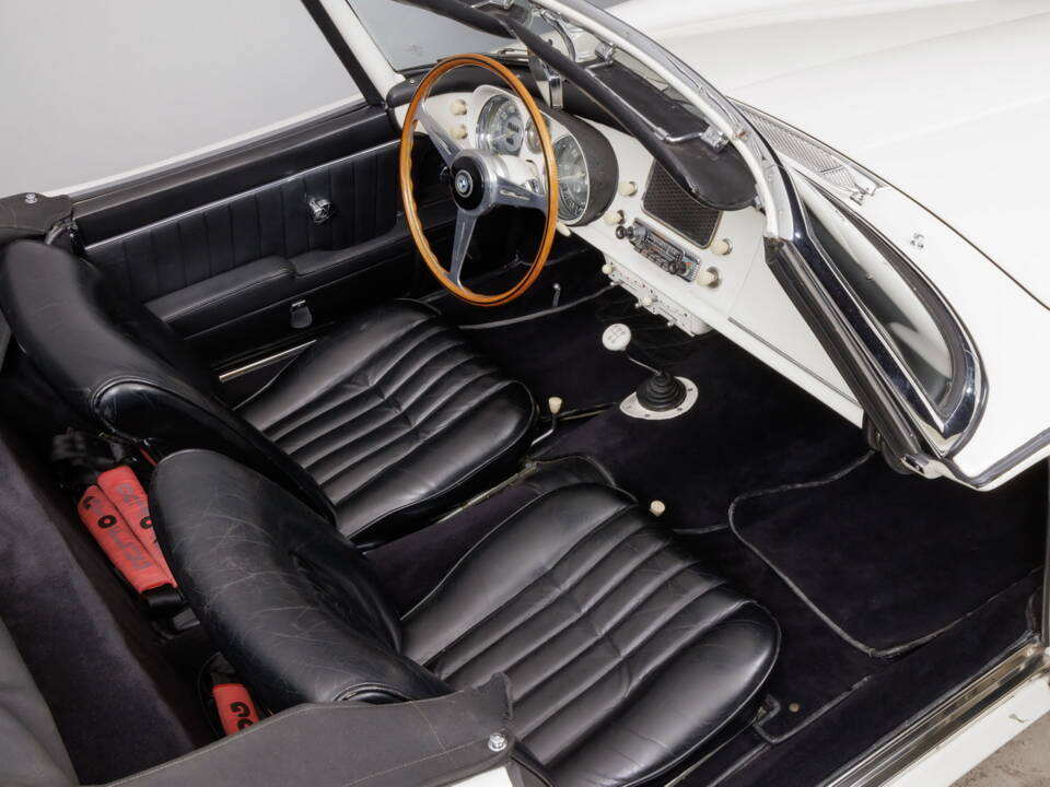 Image 34/45 of BMW 507 (1959)