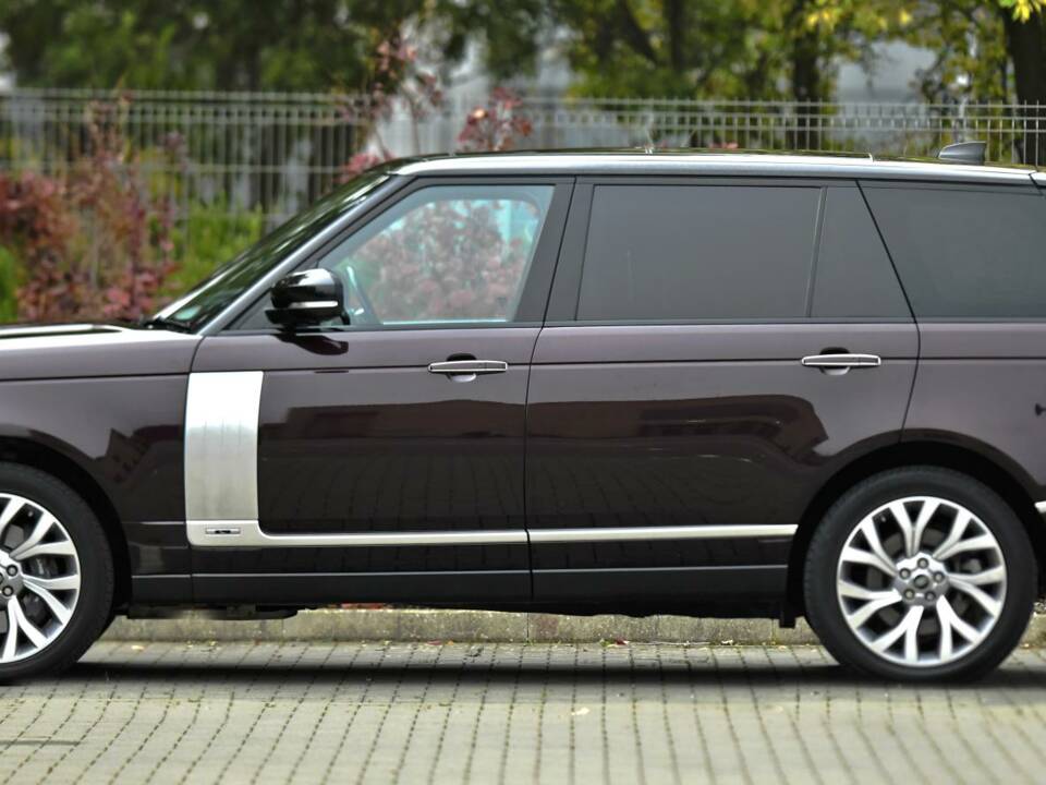 Image 9/50 of Land Rover Range Rover V8 SV Autobiography (2018)